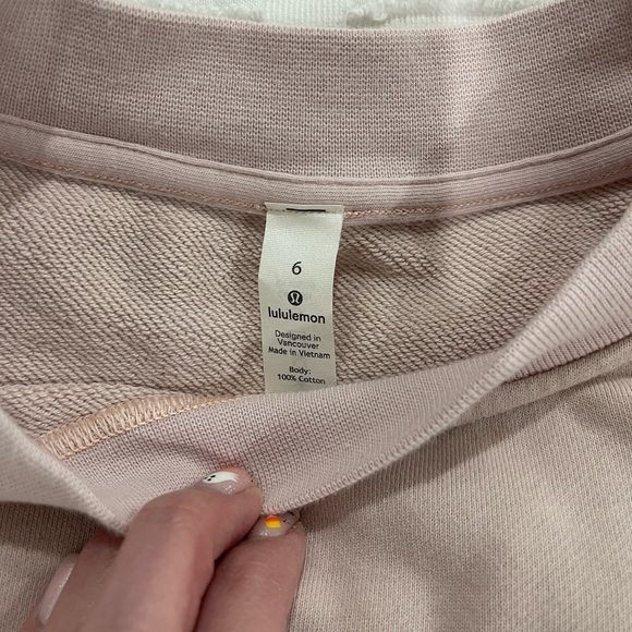 Lululemon Sweatshirt - Picture 2 of 4